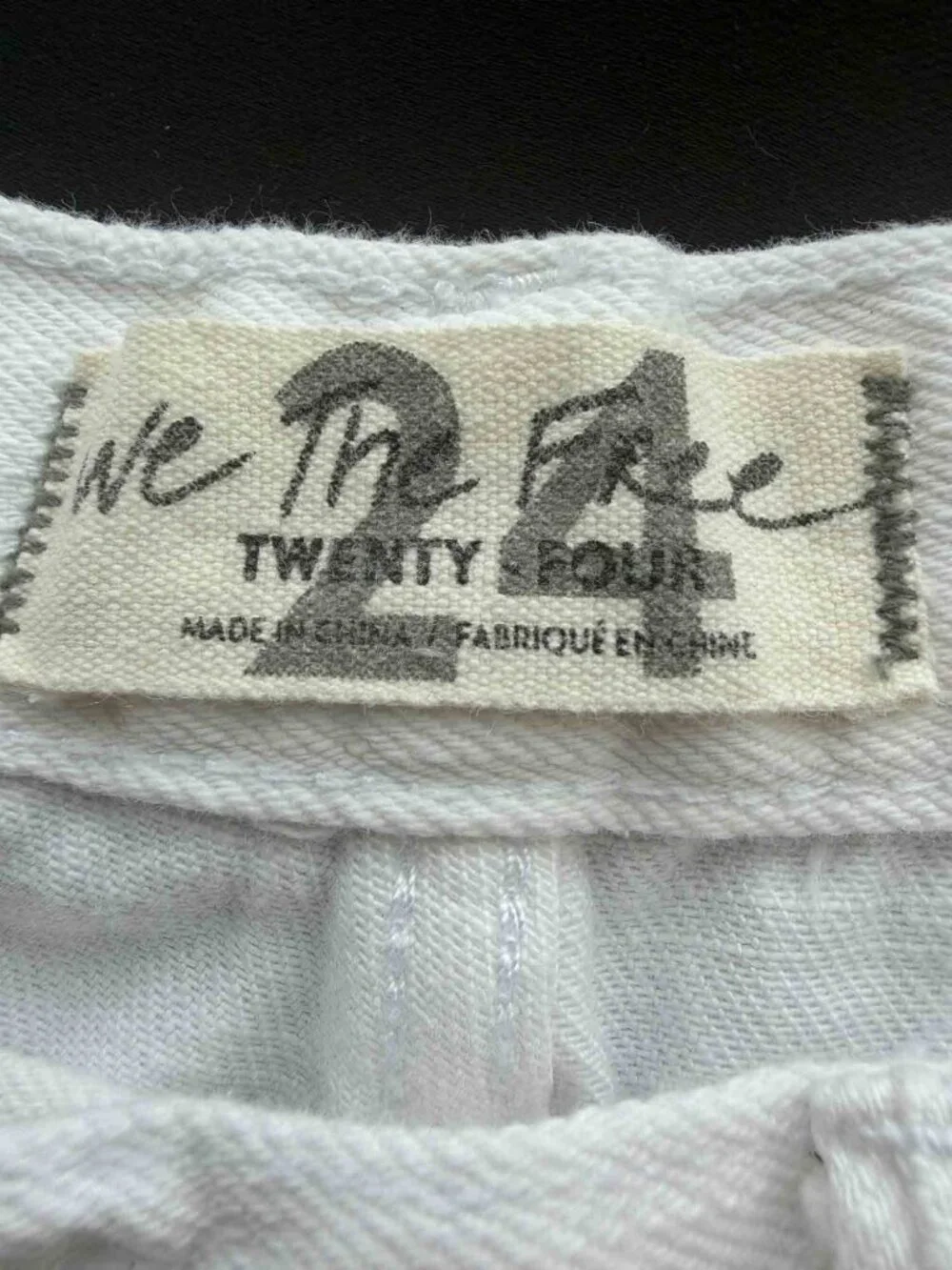 Free People Twenty Tees White Distressed Denim Cutoff Shorts Size 2-4